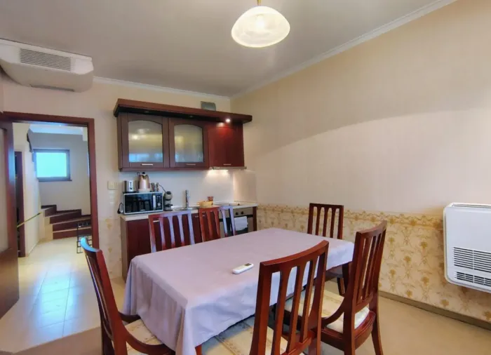 Two-Bedroom Maisonette 147 m² Just 300 m from the Gondola, Downtown Complex, Bansko