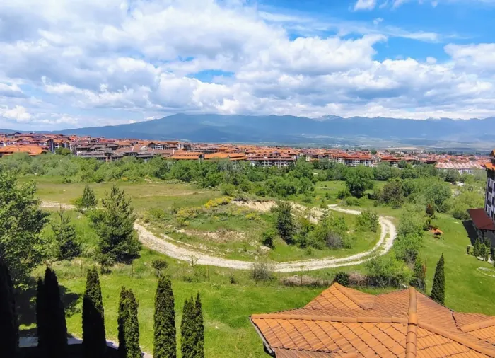 Dreizimmerwohnung 76 m² mit Bergblick im Komplex Panorama, Bansko