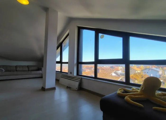 Трикімнатна квартира 90 м² з сауною в комплексі Фенікс, Бансько
