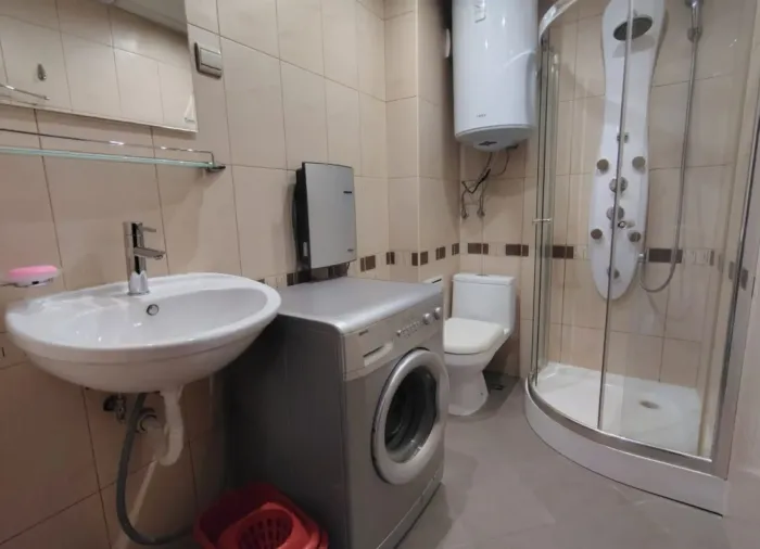 Трикімнатна квартира 90 м² з сауною в комплексі Фенікс, Бансько