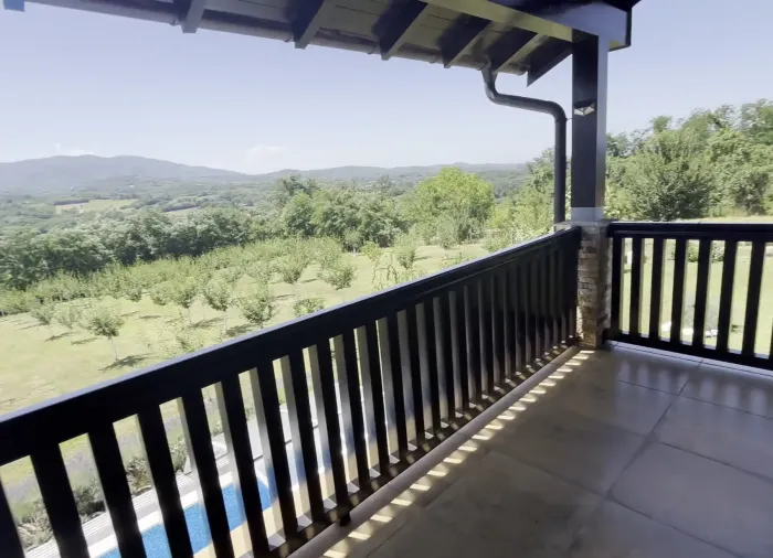 Traum-Anwesen in Serbien | 326 m² Residenz auf 7600 m² Grundstuck